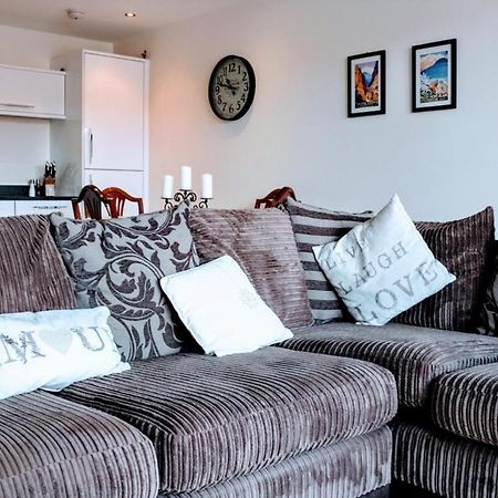 Modern Apartment in Edinburgh Exterior foto